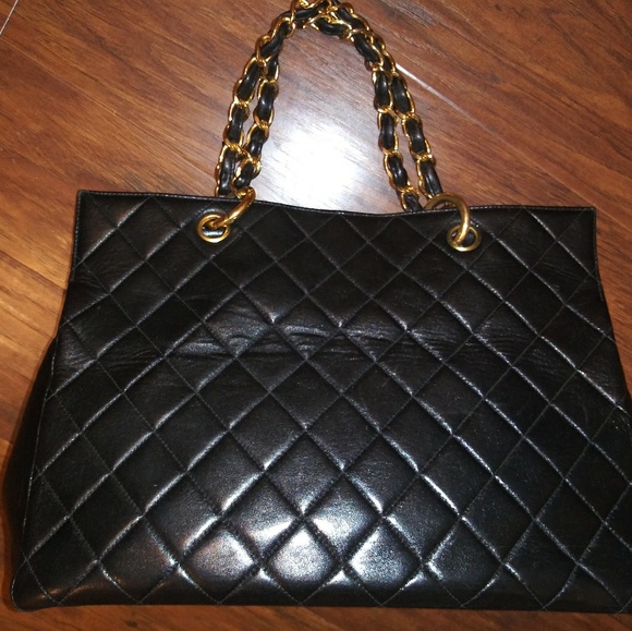 *SOLD LOCAL*Chanel GST Black Caviar Leather Gold - Picture 2 of 8
